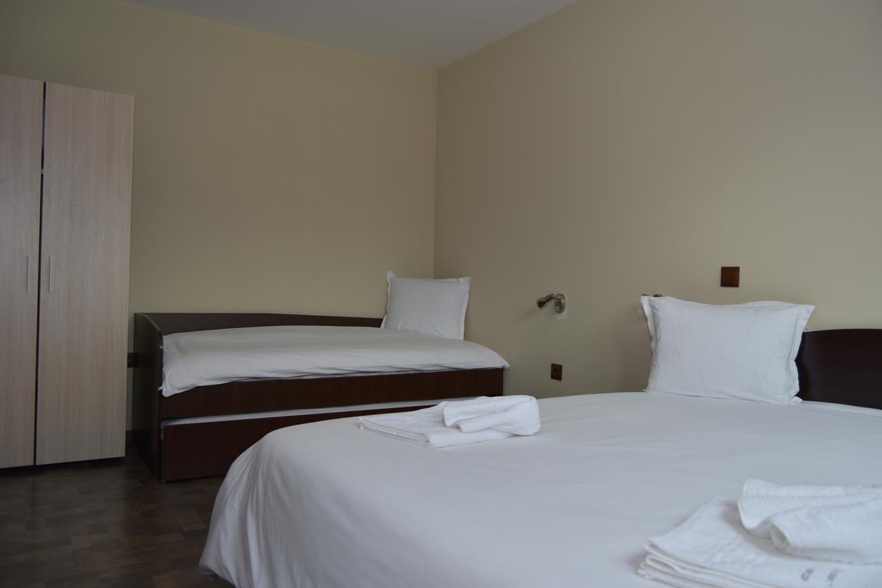 Family Hotel Balkana Apriltsi  Eksteriør bilde